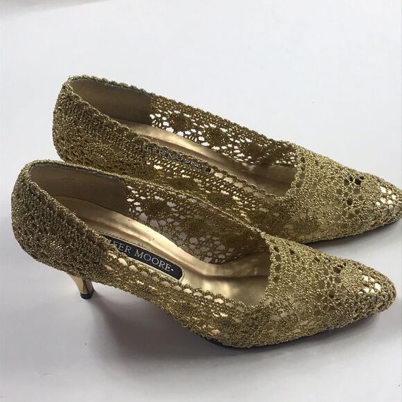 Gold Lace Heels Size (7M) by Jennifer Moore - Picture 4 of 15